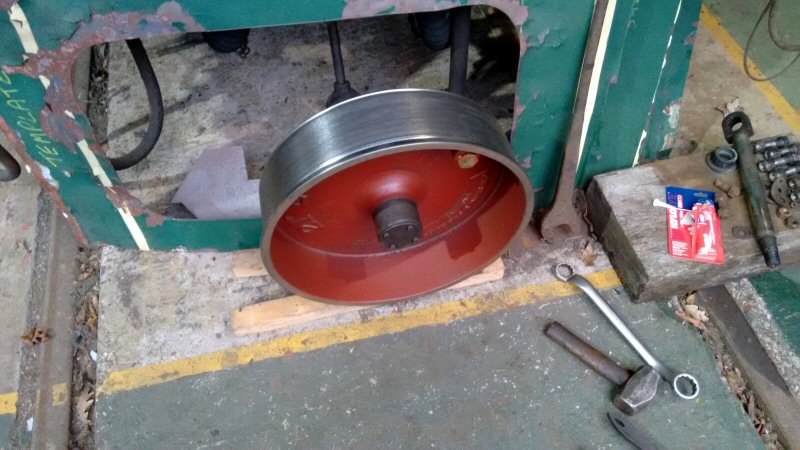 Class 104: 50528 vacuum cylinder piston